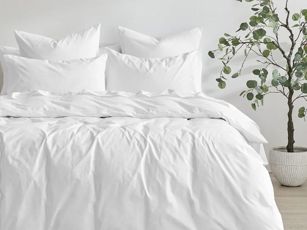100% Egyptian Cotton 400TC Classic Duvet Cover Set – White: product photo