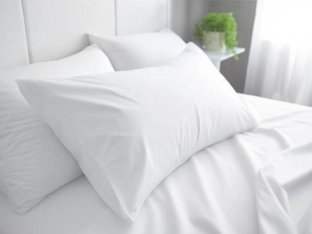 100% Egyptian Cotton 600TC Pillowcase Pack – Set of 4 – White: product photo